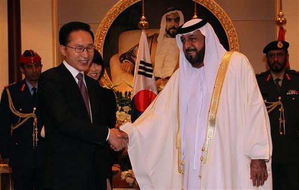 朝鮮日報 Uae相手に 積弊清算 外交 文在寅政権にブーメラン 政治知新