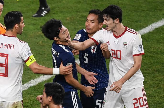 サッカー 日本に敗れ マナーも完敗 イラン乱闘騒動 韓国紙が フェアプレー精神の欠如 指摘 政治知新
