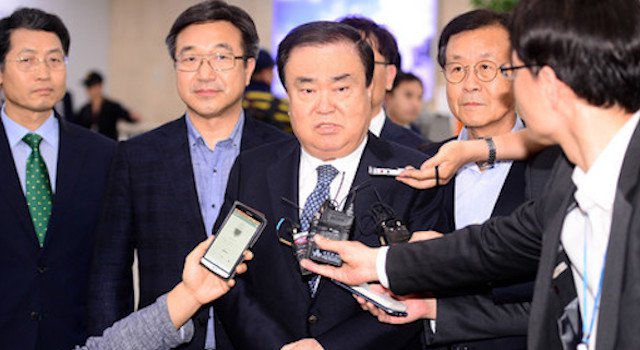慰安婦問題 韓国国会議長が天皇に謝罪要求 日本のネット上では 断交するほかない など非難の声が噴出 政治知新